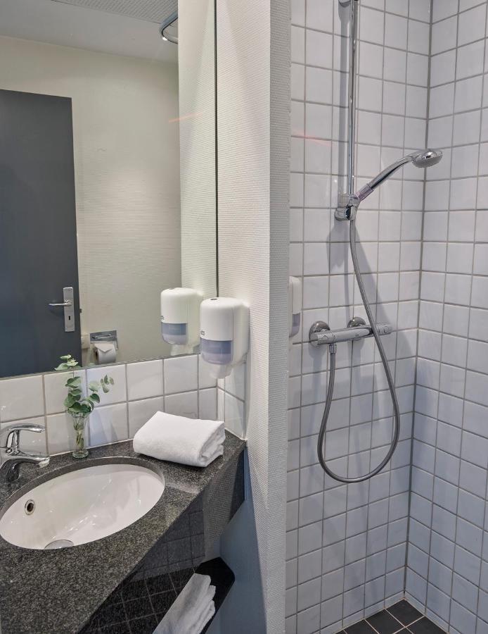 Huset Middelfart Hotel ภายนอก รูปภาพ