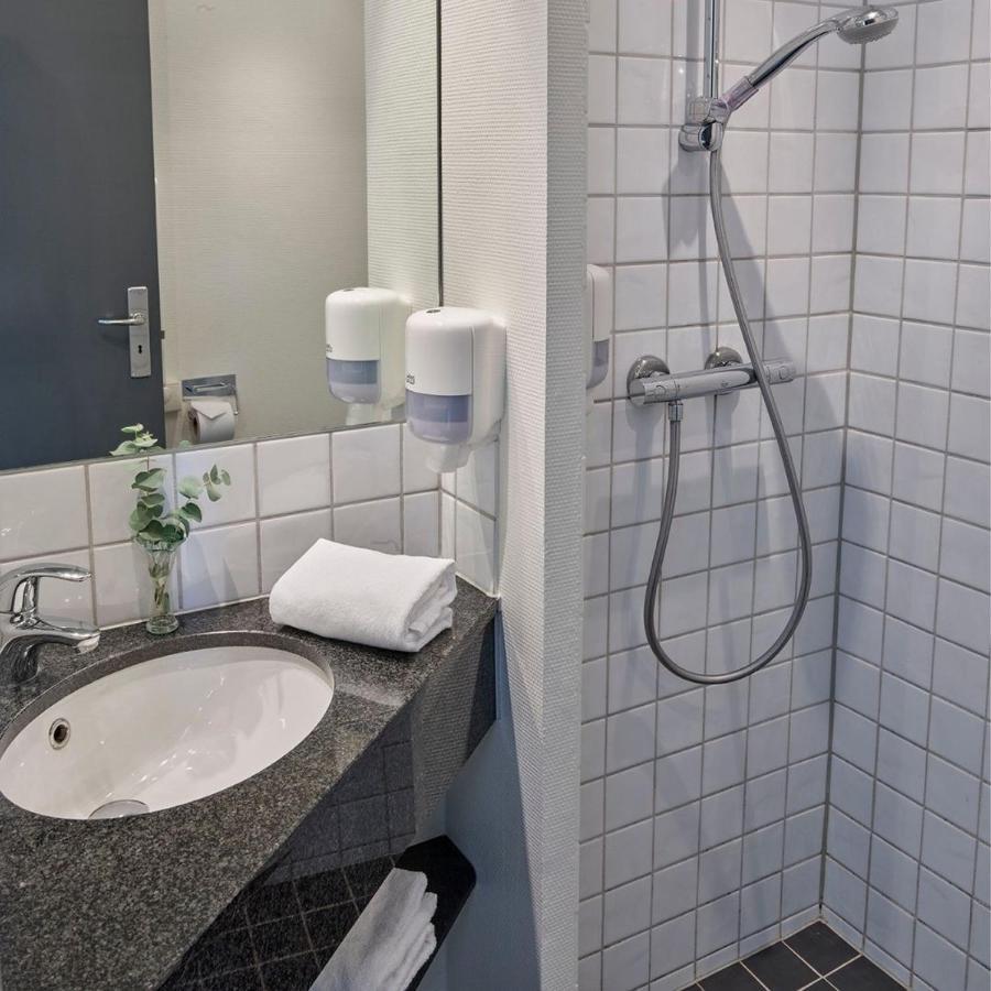 Huset Middelfart Hotel ภายนอก รูปภาพ