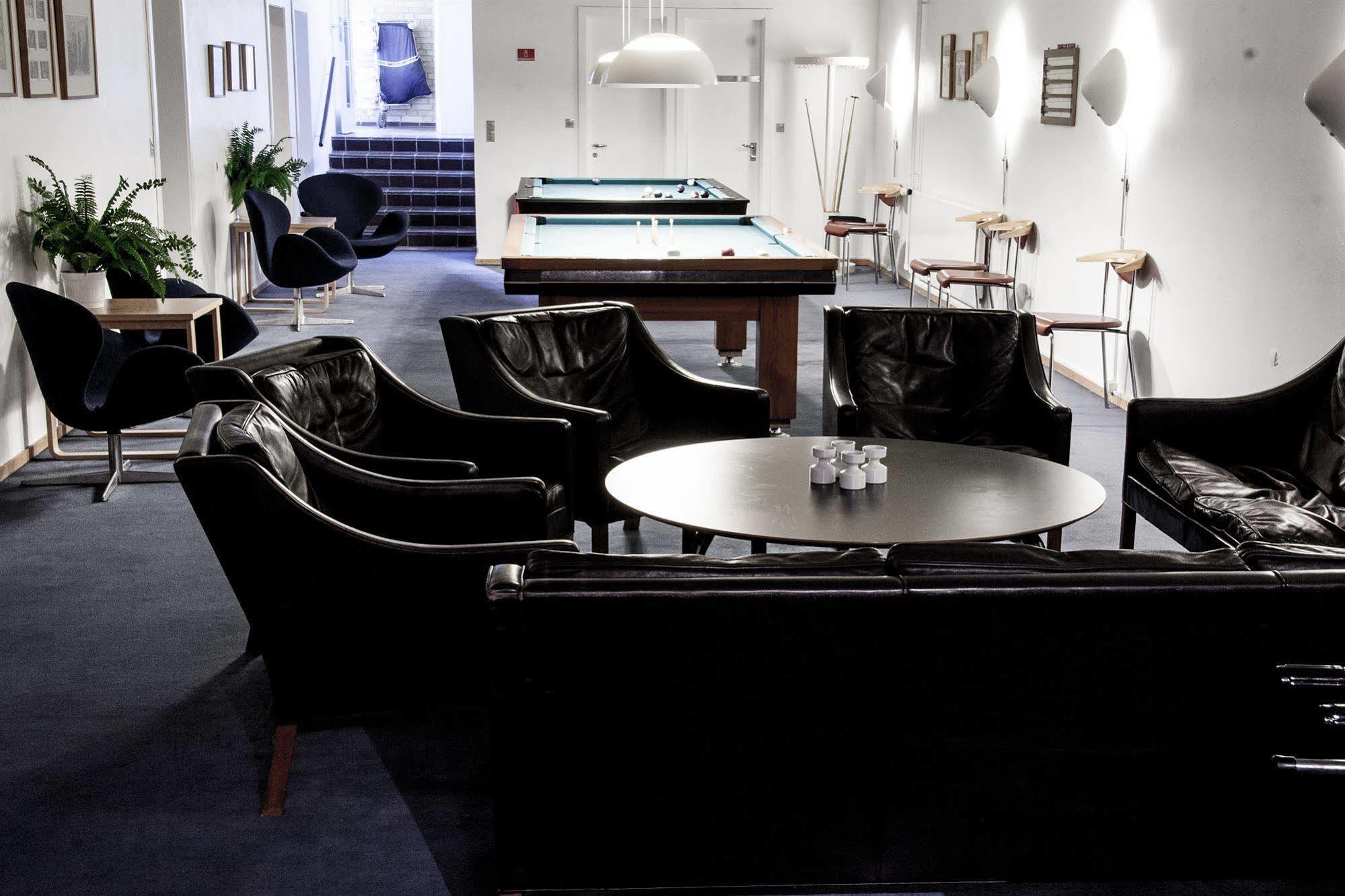 Huset Middelfart Hotel ภายนอก รูปภาพ