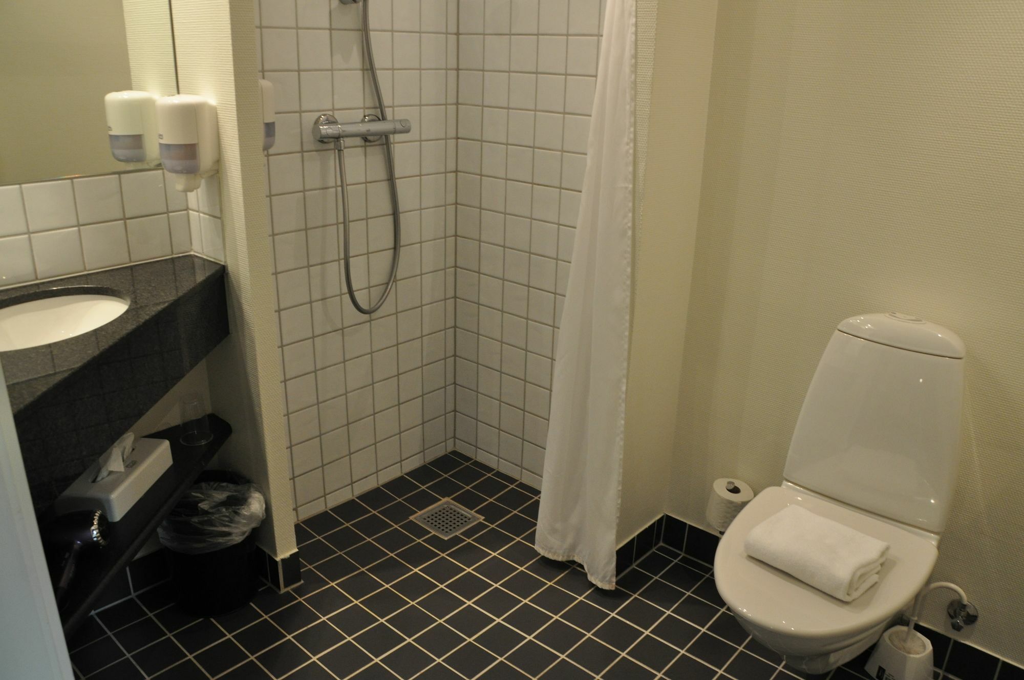 Huset Middelfart Hotel ภายนอก รูปภาพ